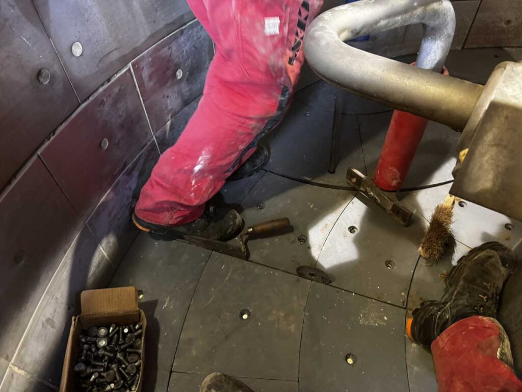 2025.08.25---Reparatur-Mischer-+-Trichter---A233584-(19)