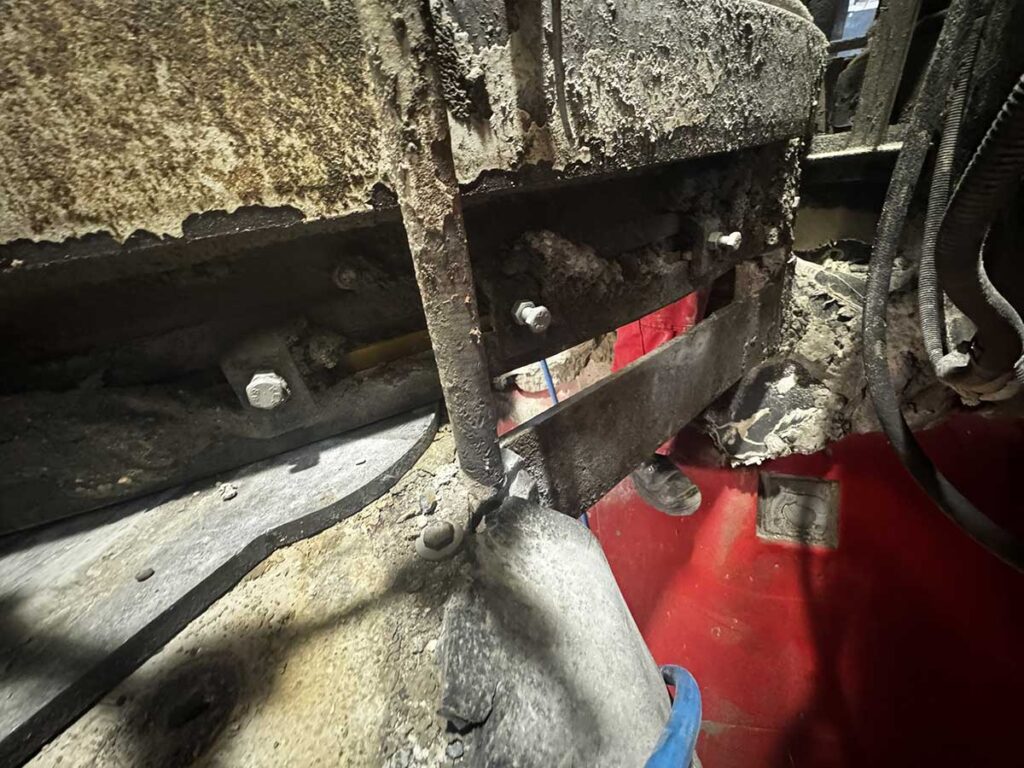 2025.08.25---Reparatur-Mischer-+-Trichter---A233584-(32)